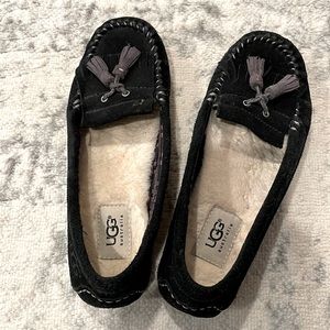 UGG Mocasins Black